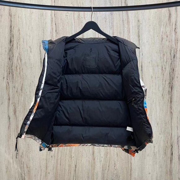 The North Face Down Jacket - Picture 4 of 8